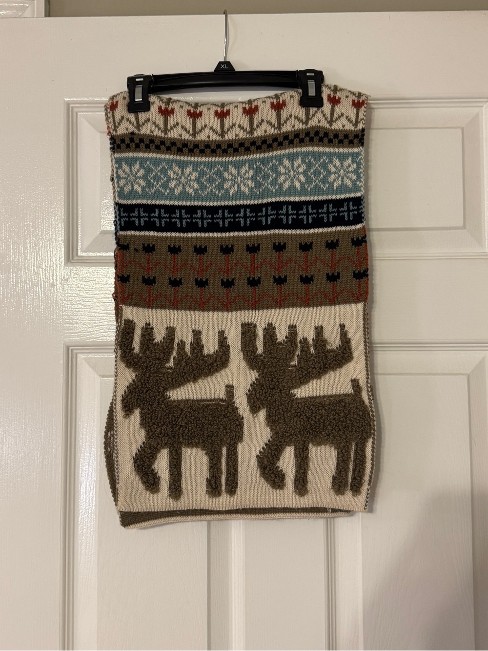 Cozy Fair Isle Moose Knit Scarf
